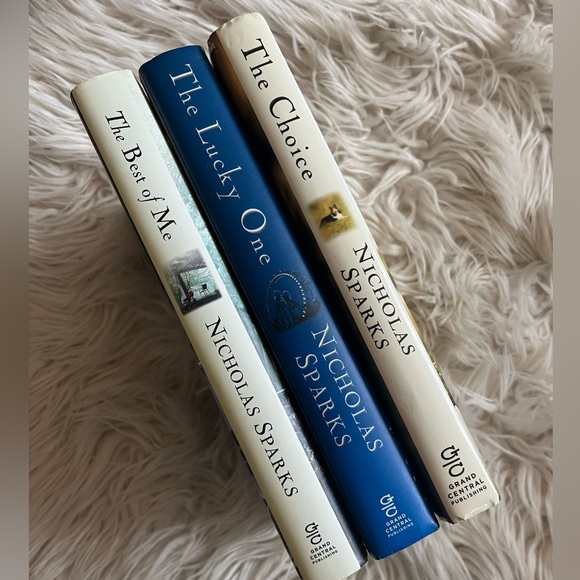 Nicholas Sparks novel bundle - Picture 2 of 2
